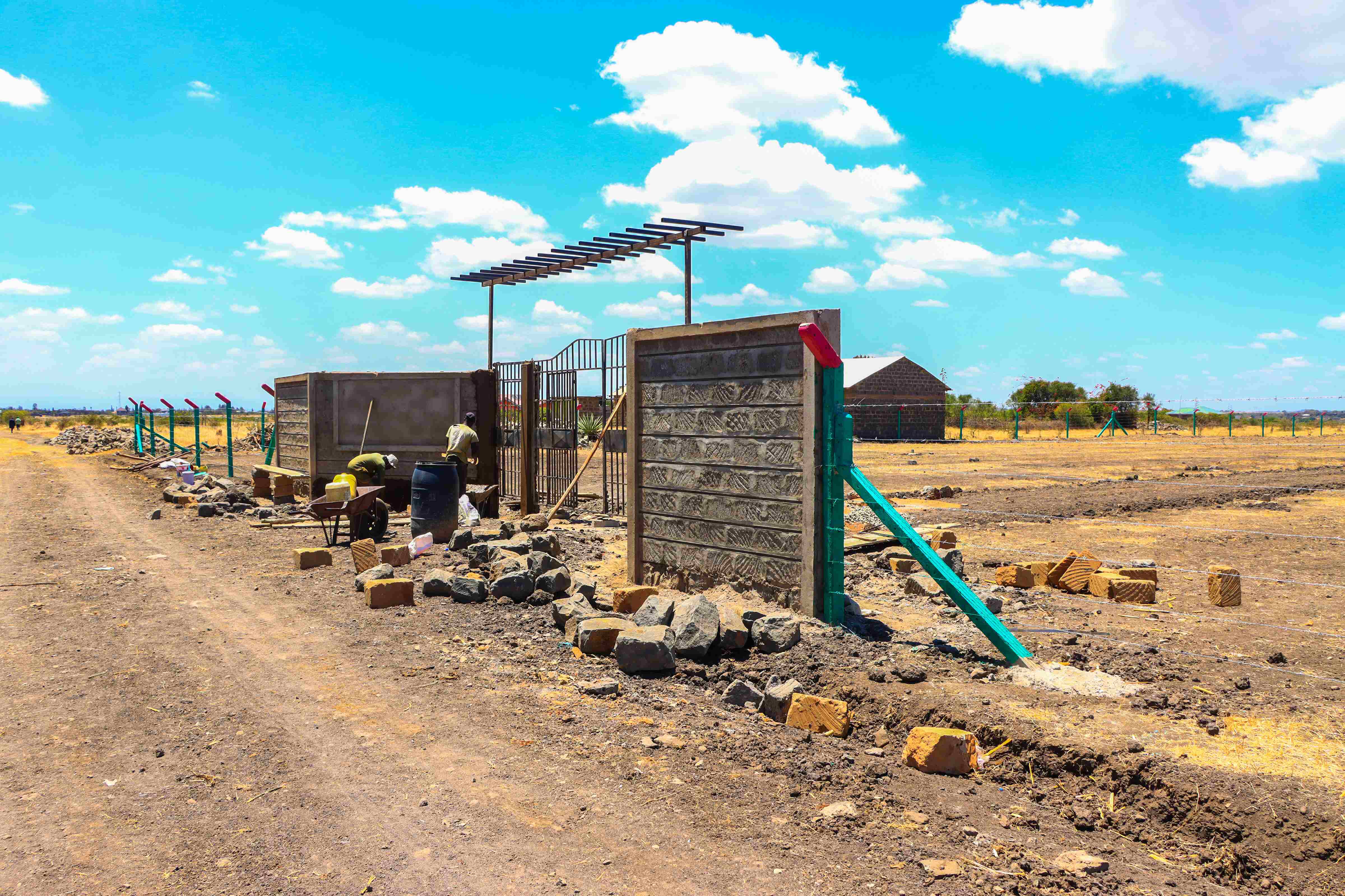 PLOTS FOR SALE IN JUJA 1.695M (JUJA PHASE 117)