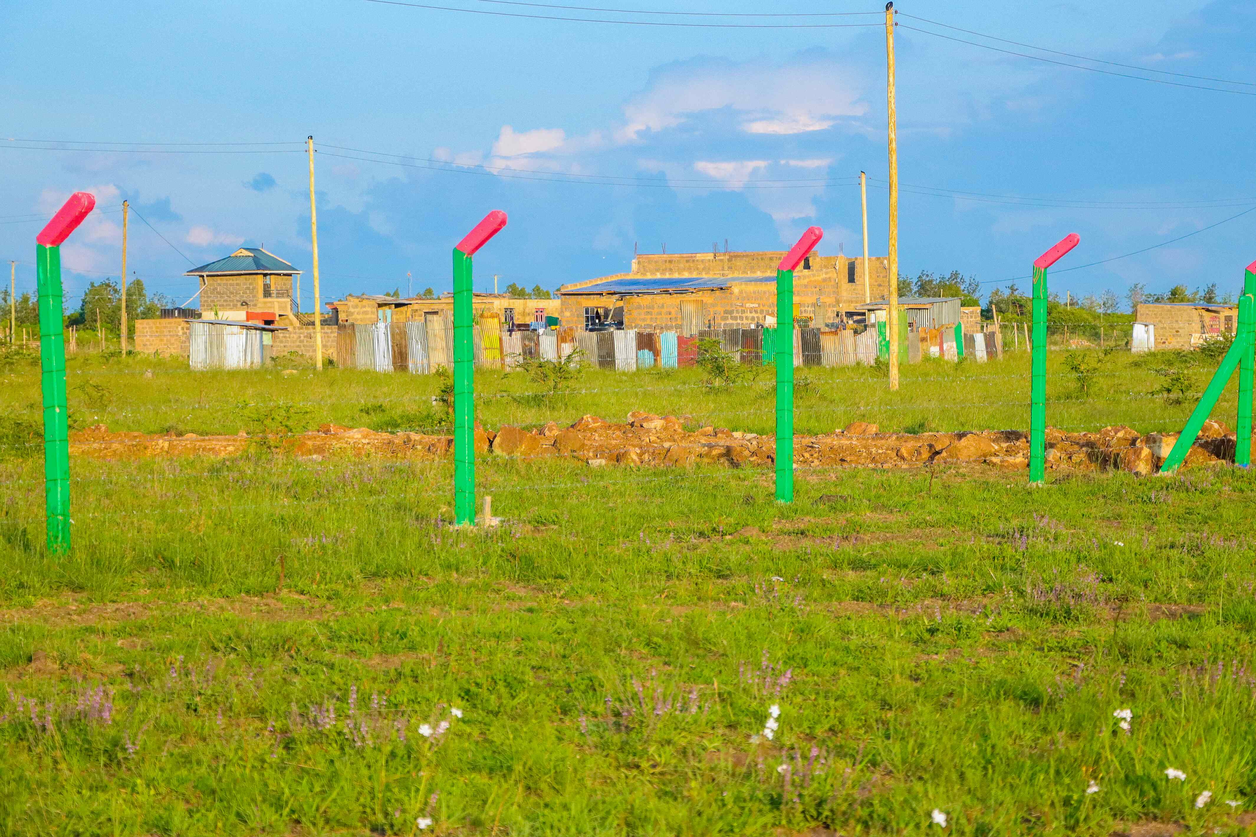 PLOTS FOR SALE IN JUJA 895K (JUJA PHASE 72)