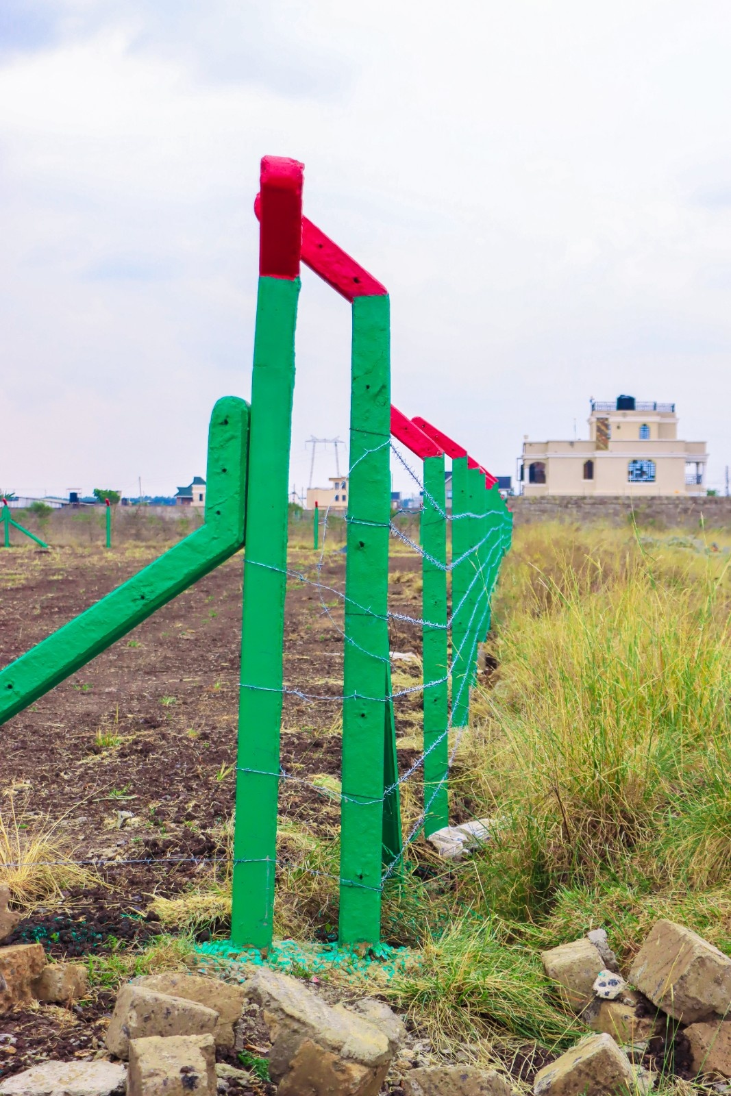 PLOTS FOR SALE IN KAMAKIS 3.8M (LEISURE COURT)