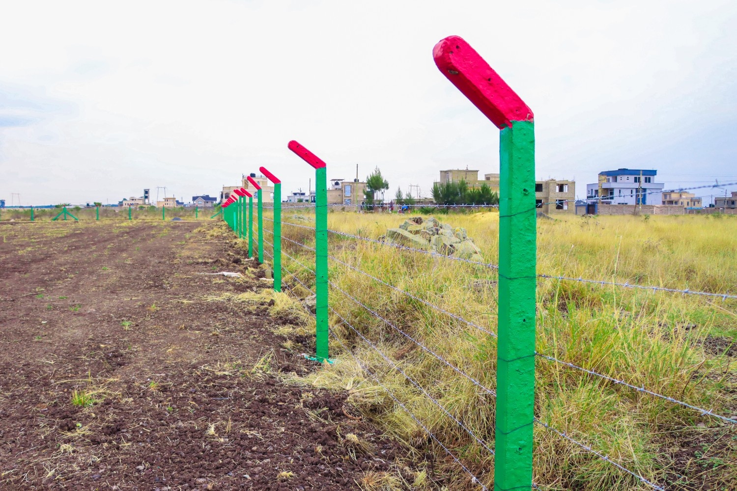 PLOTS FOR SALE IN KAMAKIS 3.8M (LEISURE COURT)