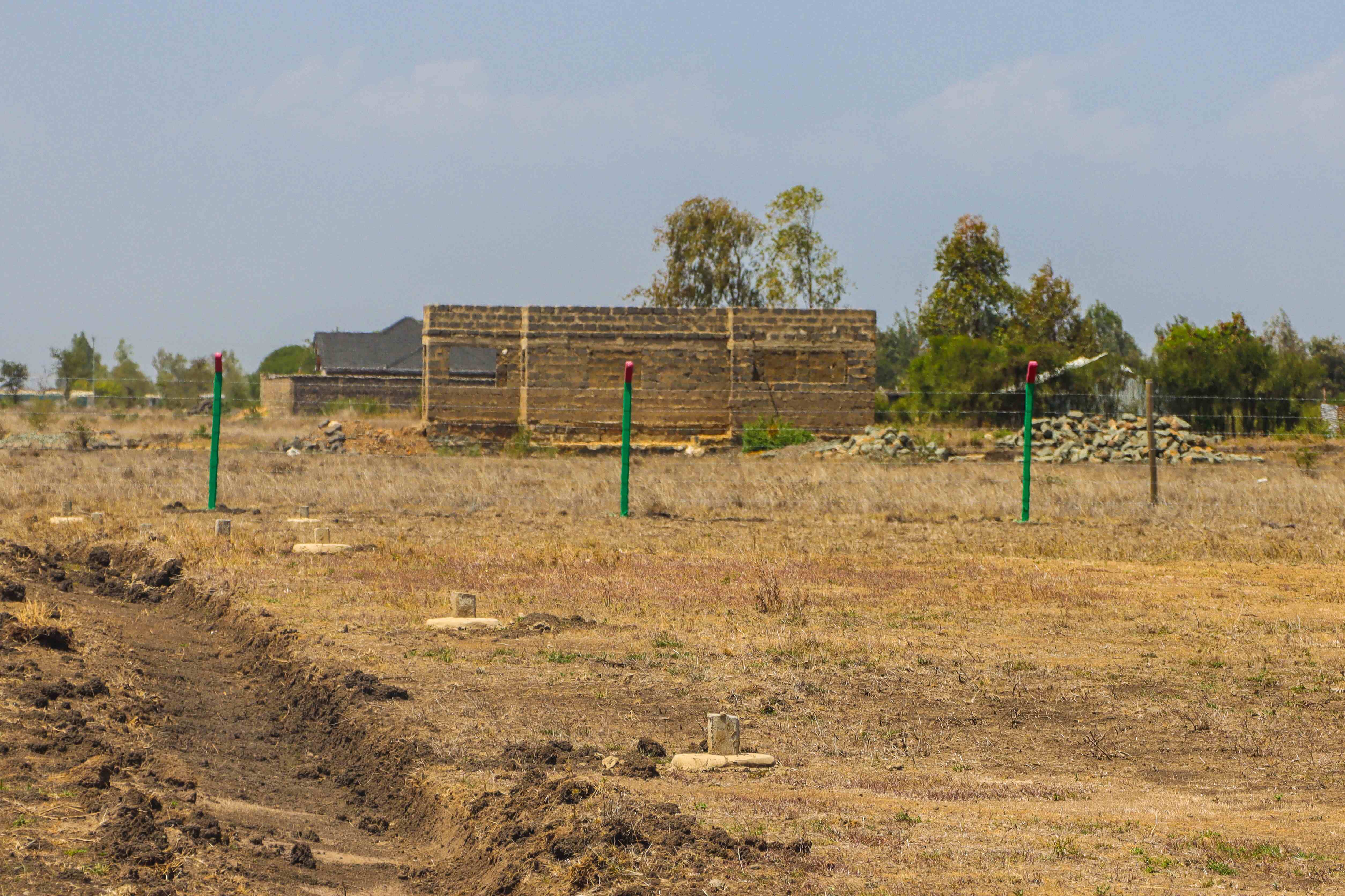 PLOTS FOR SALE IN JUJA 695K (JUJA PHASE 99)