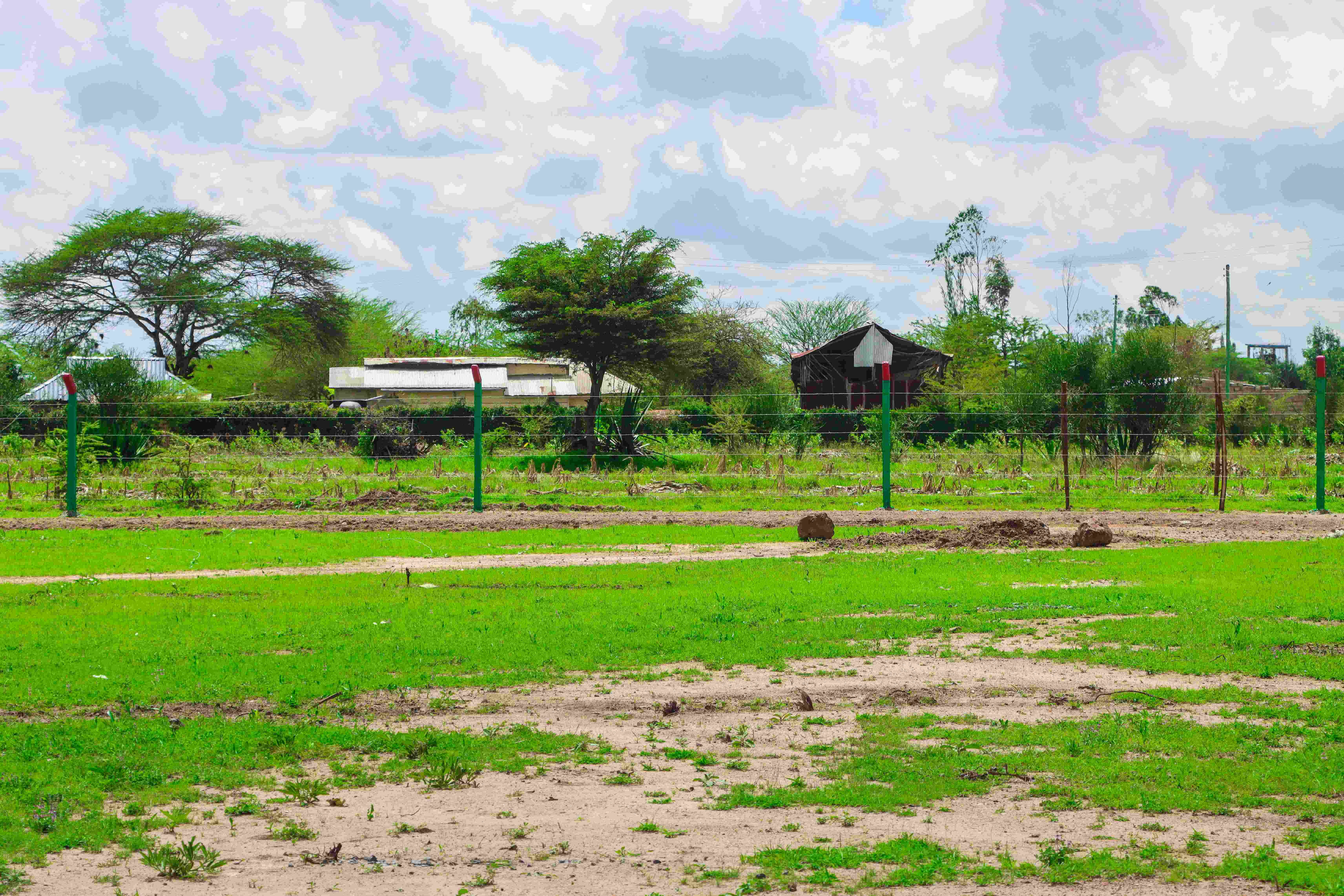 PLOTS FOR SALE IN KANGUNDO ROAD 445K (SQUARE LONDON TALA)