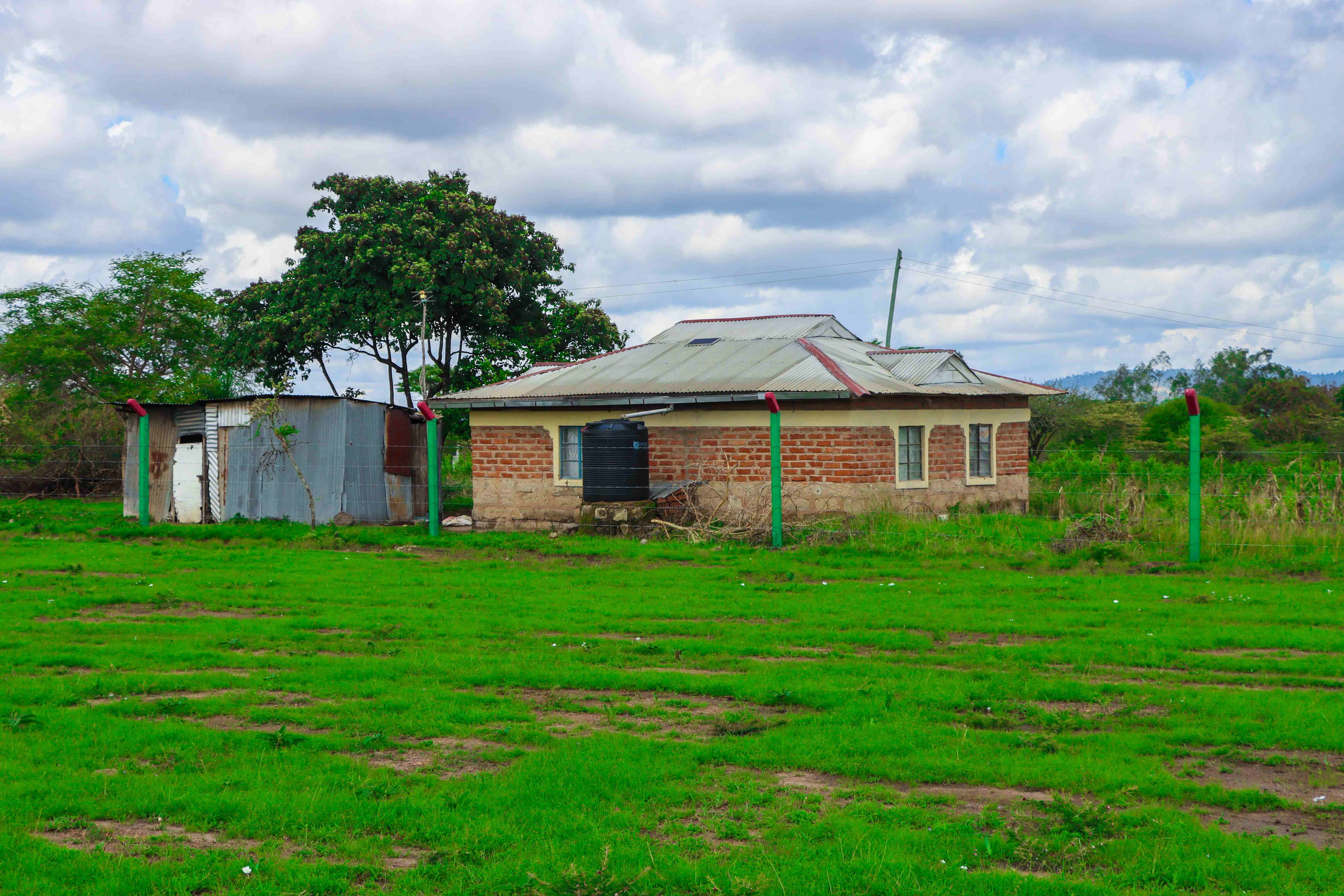 PLOTS FOR SALE IN KANGUNDO ROAD 445K (SQUARE LONDON TALA)