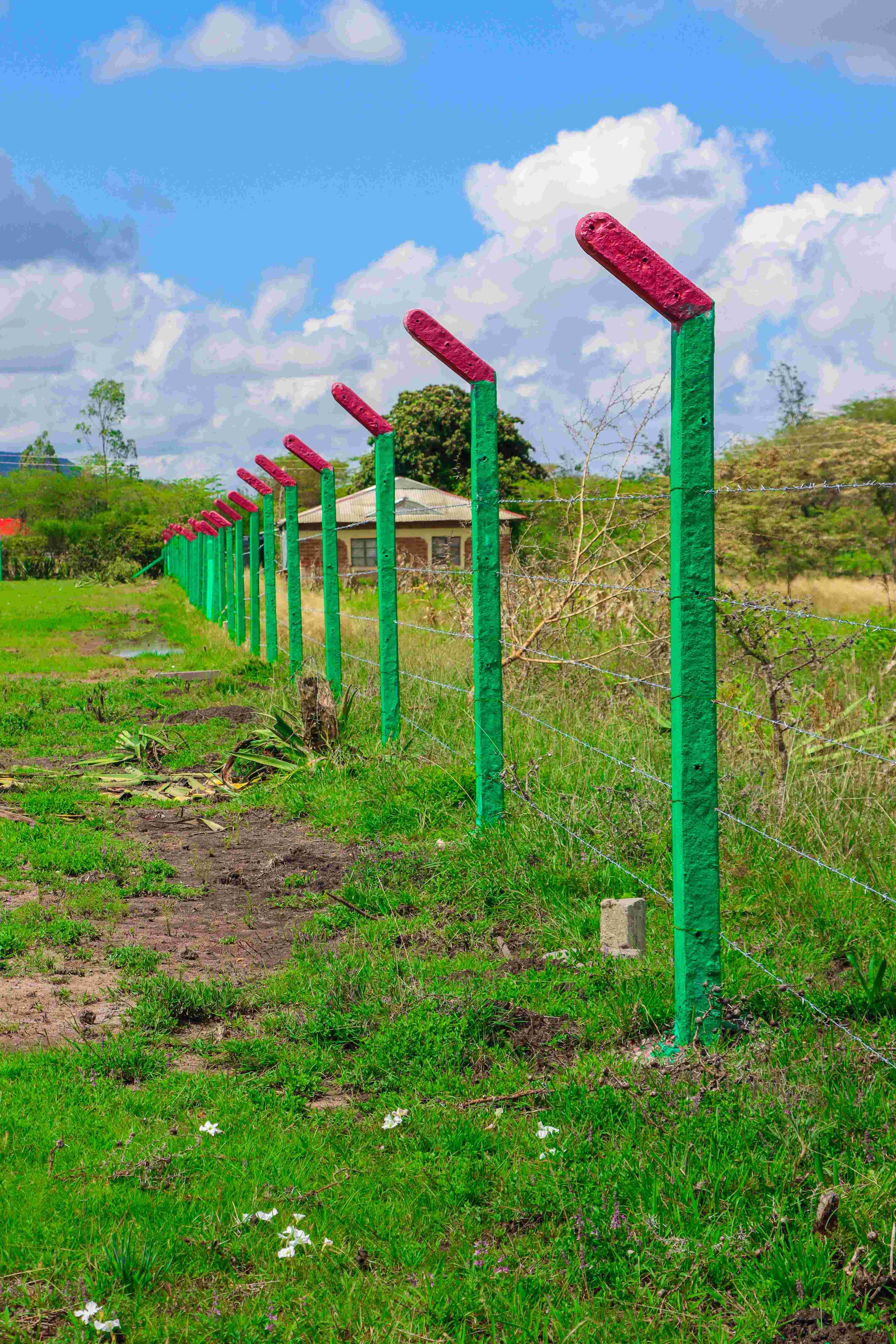 PLOTS FOR SALE IN KANGUNDO ROAD 445K (SQUARE LONDON TALA)