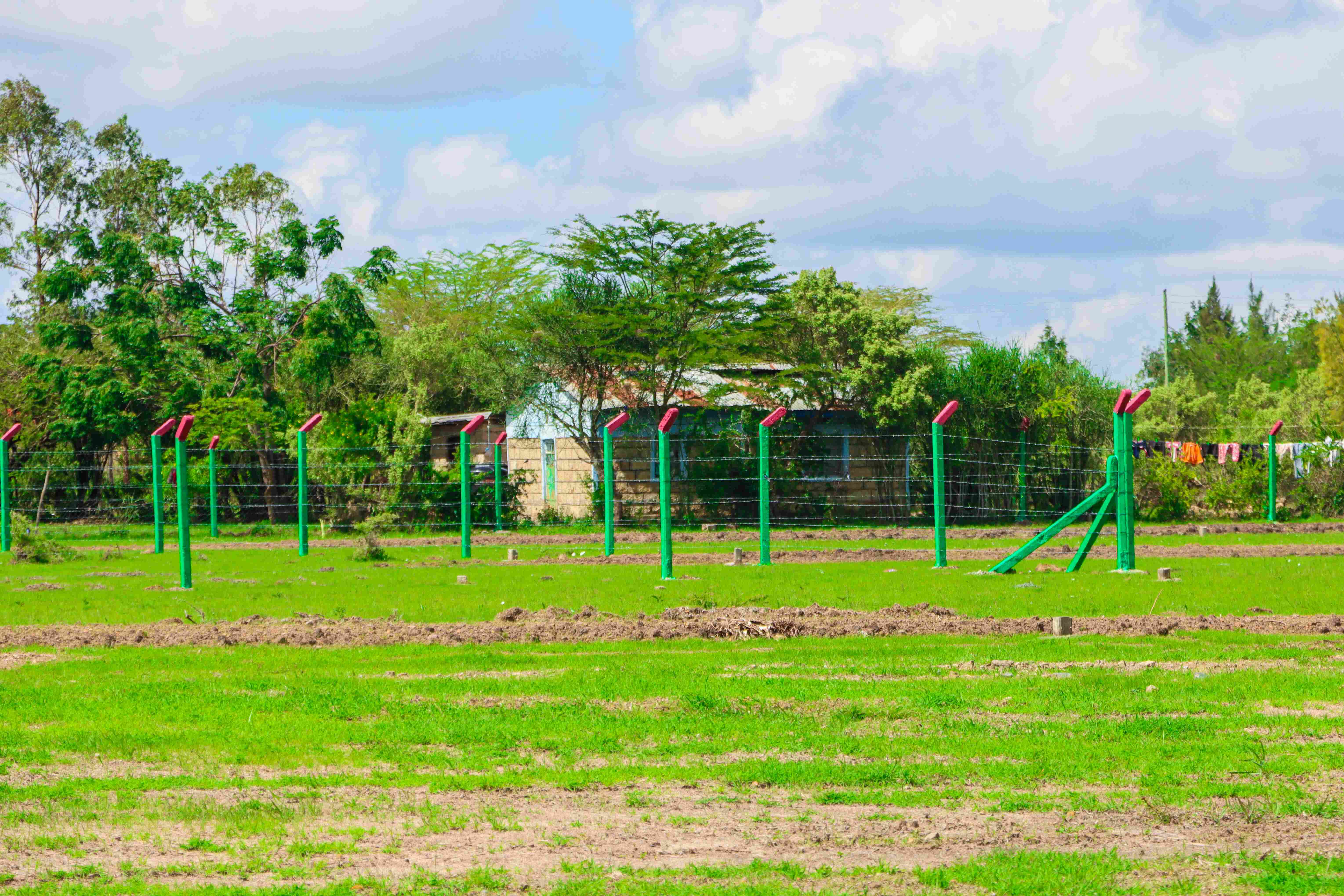 PLOTS FOR SALE IN KANGUNDO ROAD 445K (SQUARE LONDON TALA)