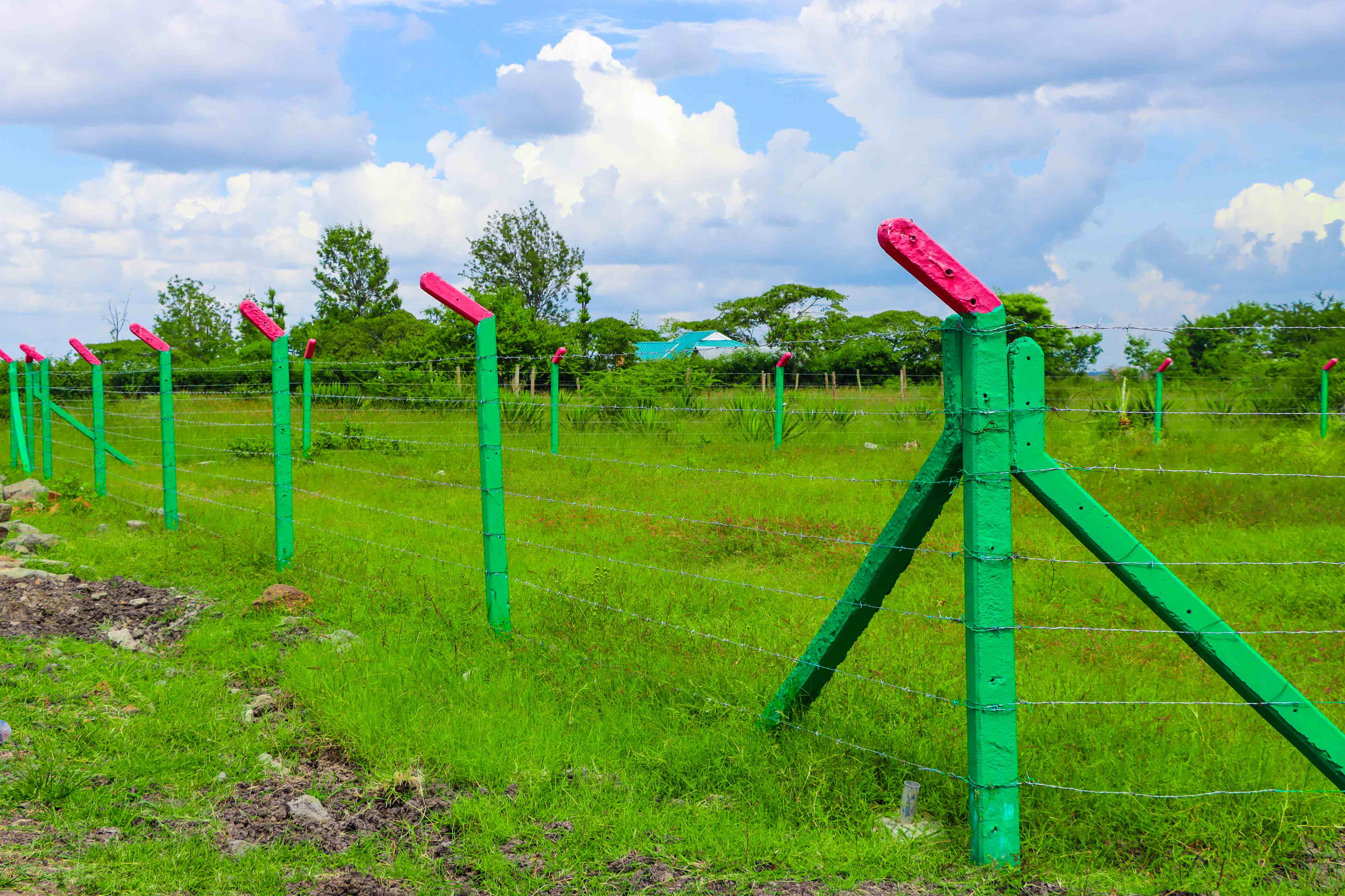 PLOTS FOR SALE IN JUJA 850K (JUJA PHASE 76)