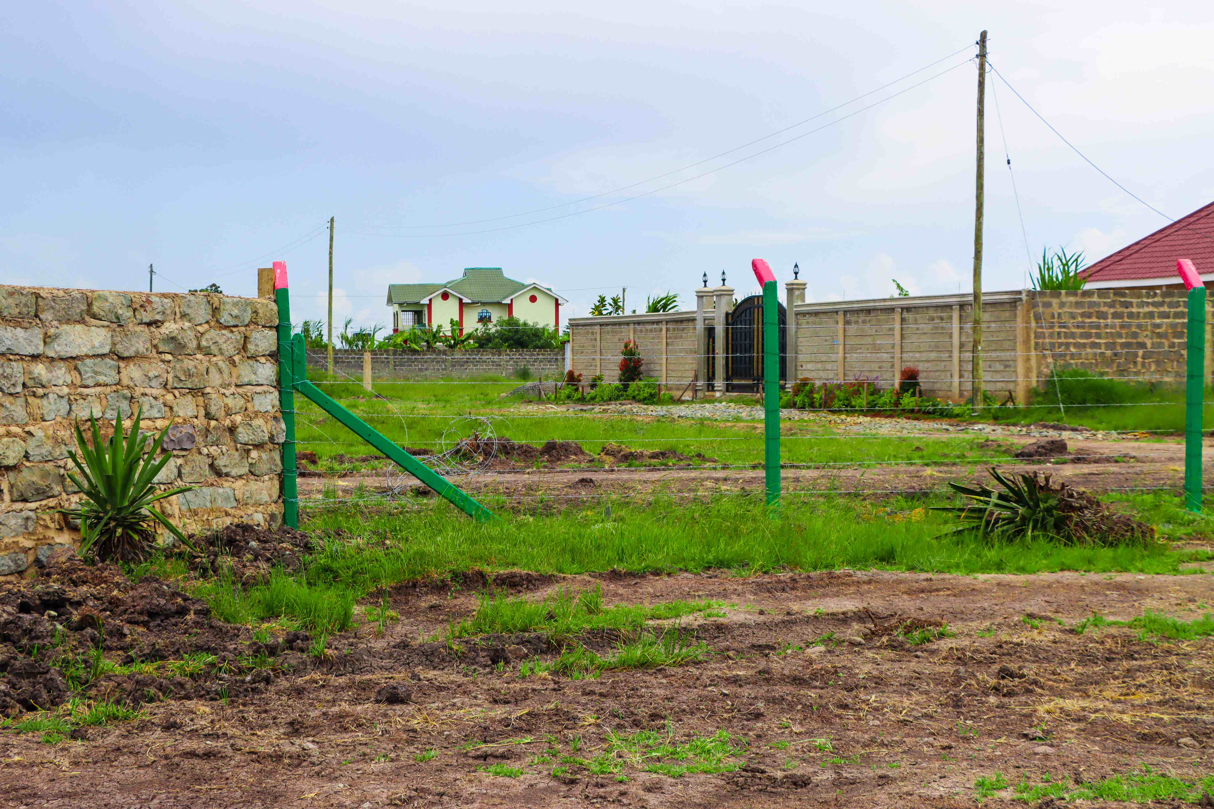 PLOTS FOR SALE IN JUJA 1.295M (JUJA PHASE 74)