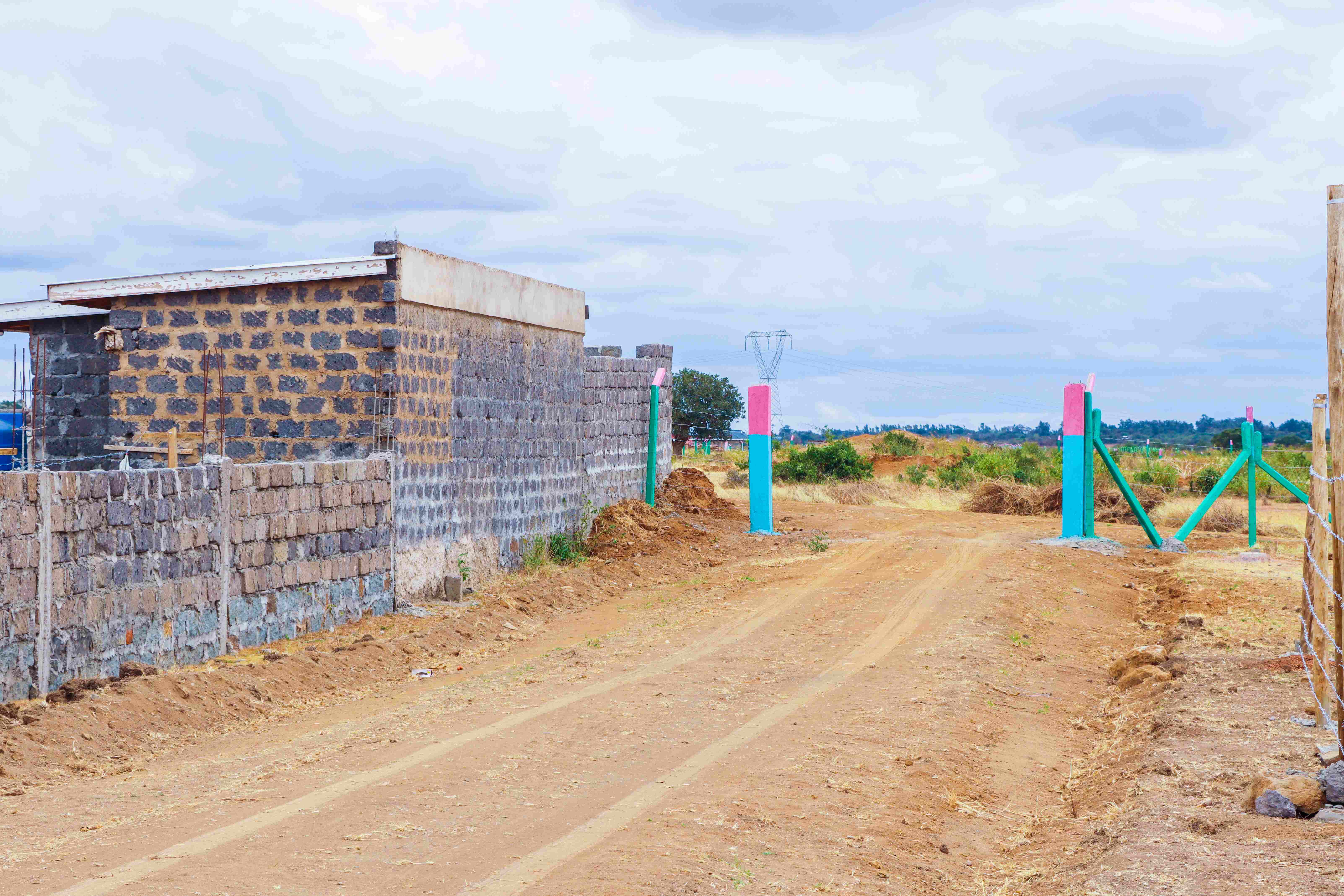 PLOTS FOR SALE IN JUJA 695K (JUJA PHASE 114)